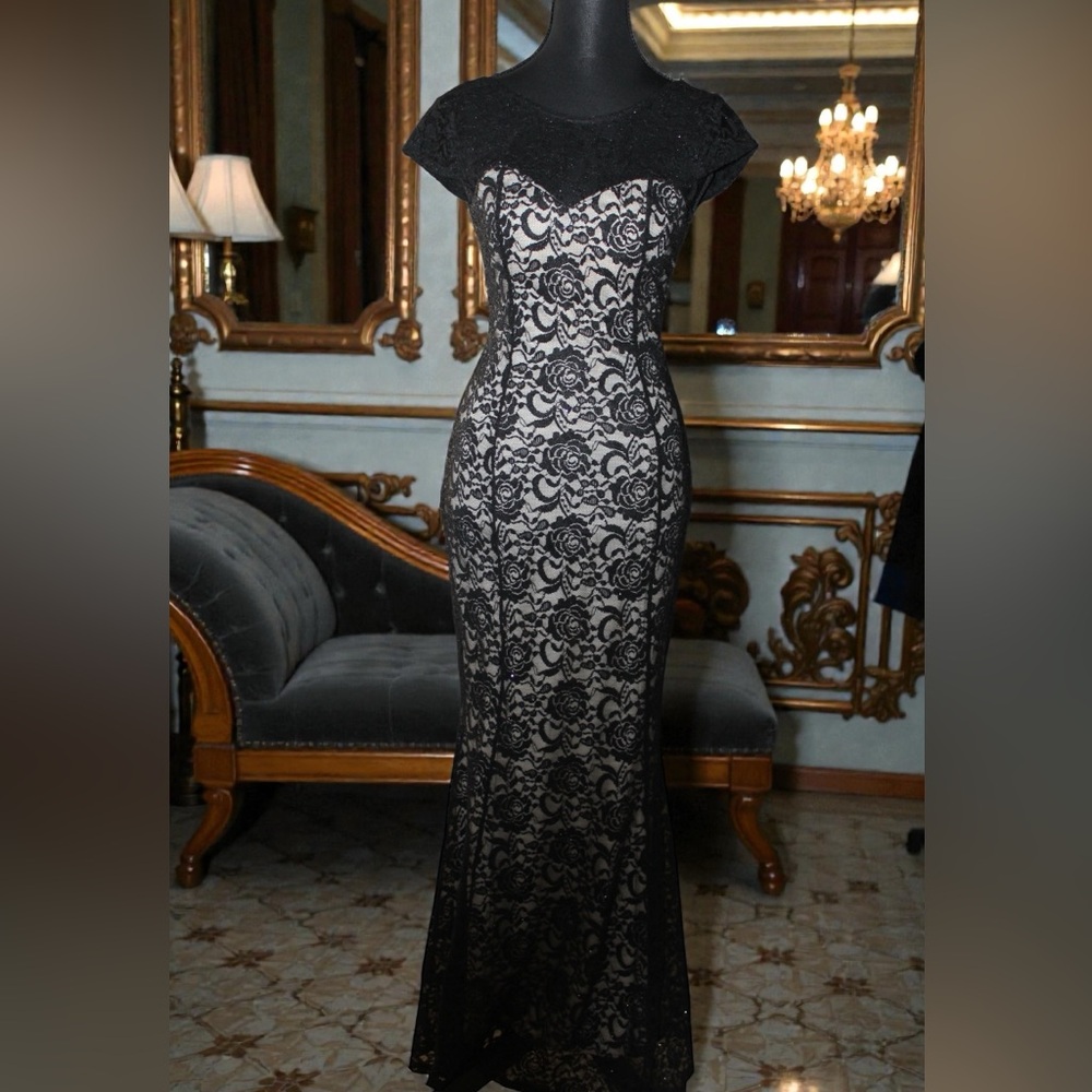 Forever Black Lace Mermaid Gown with Subtle Sparkle Size Small